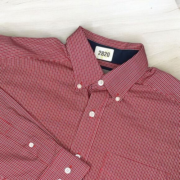 Ariat Western Shirt Men’s SP Red Wrinkle Free Gingham Preppy Fishing Gorpcore - Picture 2 of 9